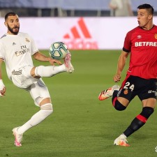 aiyouxi-格拉纳达主场击败，提升晋级追逐()